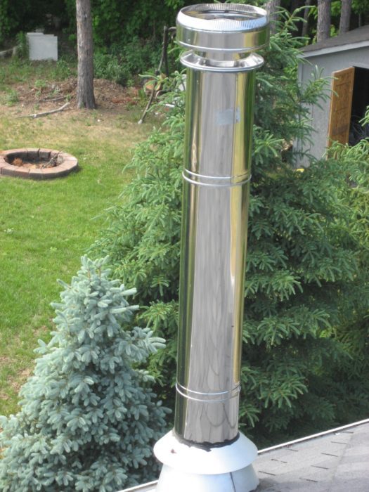 Stainless Steel Chimney Requires Support Brackets found by Barrie Home Inspections
