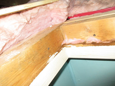 No Seal on Attic Hatch found by Barrie Home Inspections