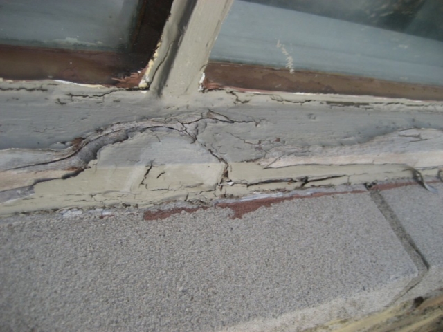 Cracked and Rotted Wood Window found by Barrie Home Inspections